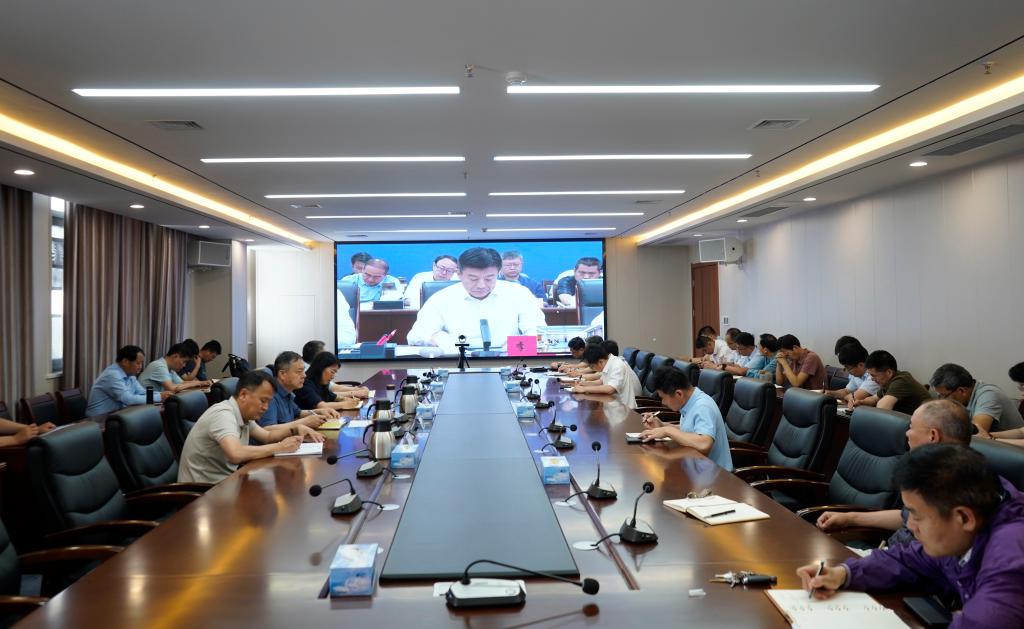 亚洲国产综合精品中文一区二区