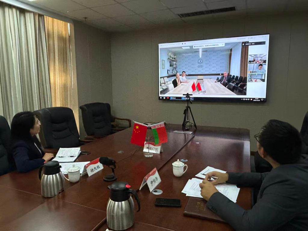 亚洲国产综合精品中文一区二区