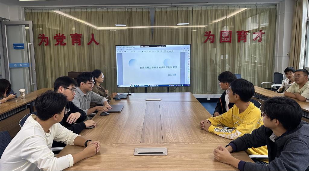 亚洲国产综合精品中文一区二区