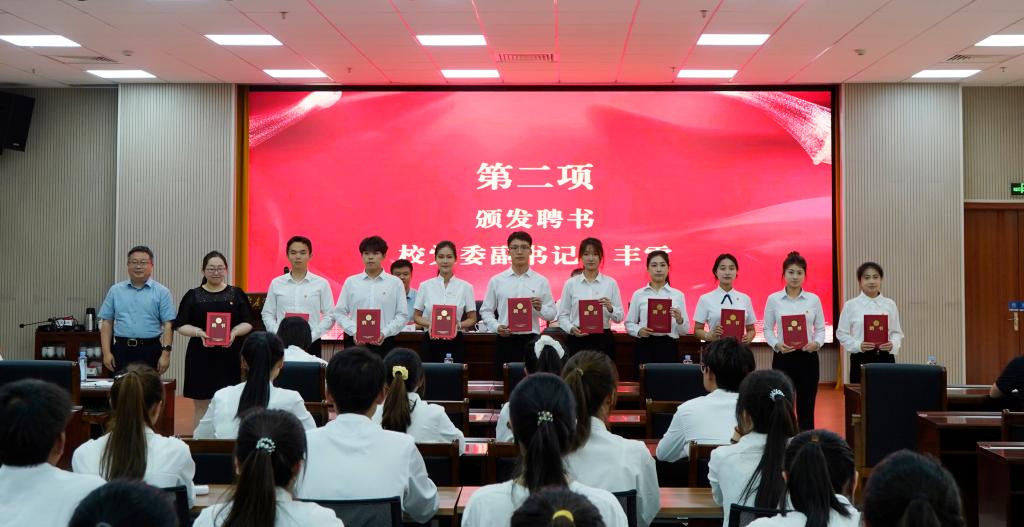 亚洲国产综合精品中文一区二区