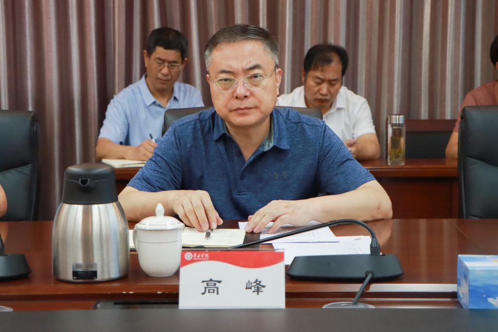 20240726我校召开新一轮西施自慰 喷水好爽审核评估院部评估工作推进会 (1).jpg