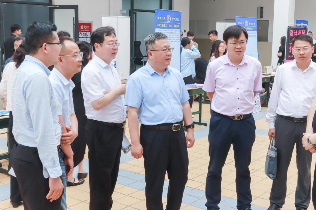 亚洲国产综合精品中文一区二区