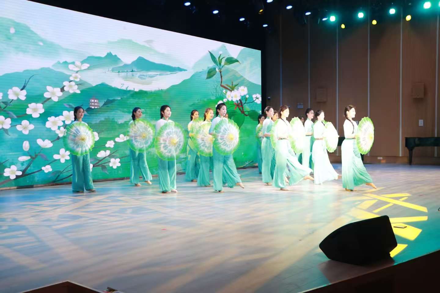 20241224我校举办枣庄四十一中“品书香雅韵,做书香少年”研学行开幕式6.jpg