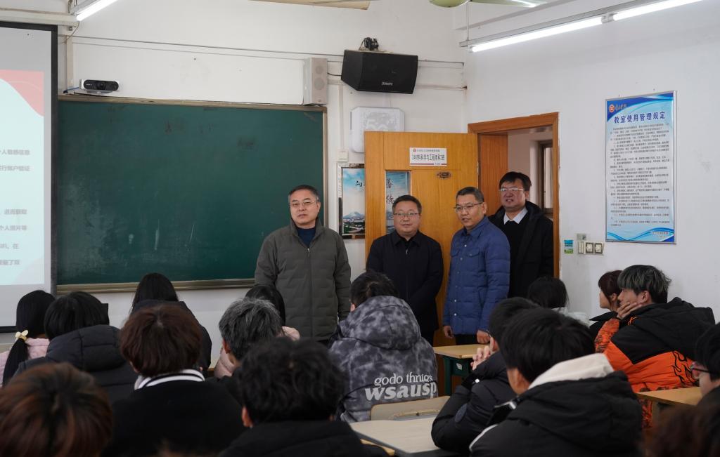 亚洲国产综合精品中文一区二区