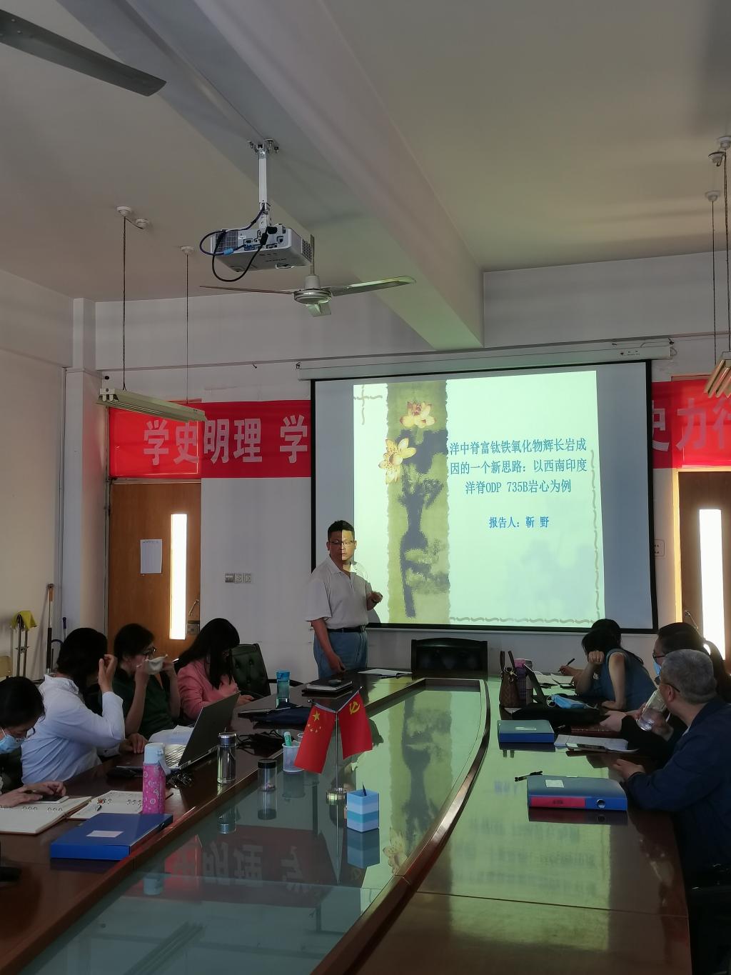 亚洲国产综合精品中文一区二区