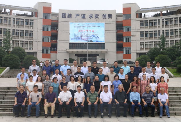 亚洲国产综合精品中文一区二区