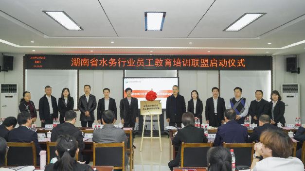 亚洲国产综合精品中文一区二区