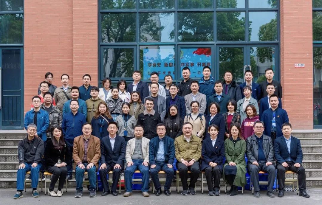 亚洲国产综合精品中文一区二区