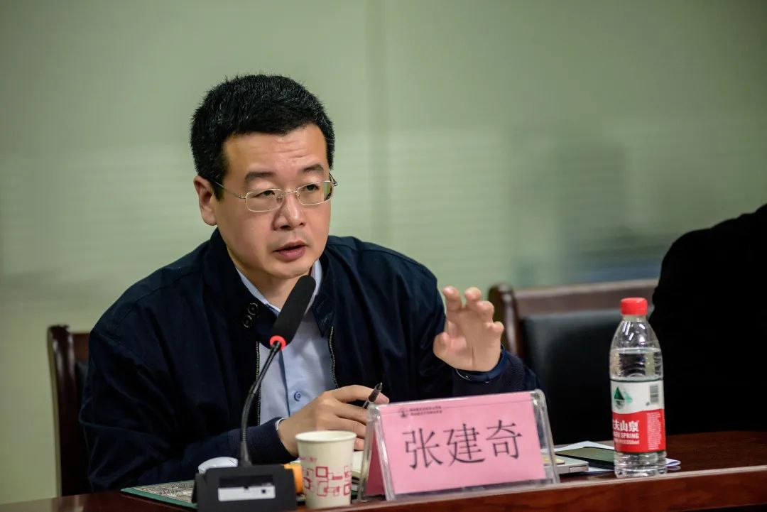 亚洲国产综合精品中文一区二区