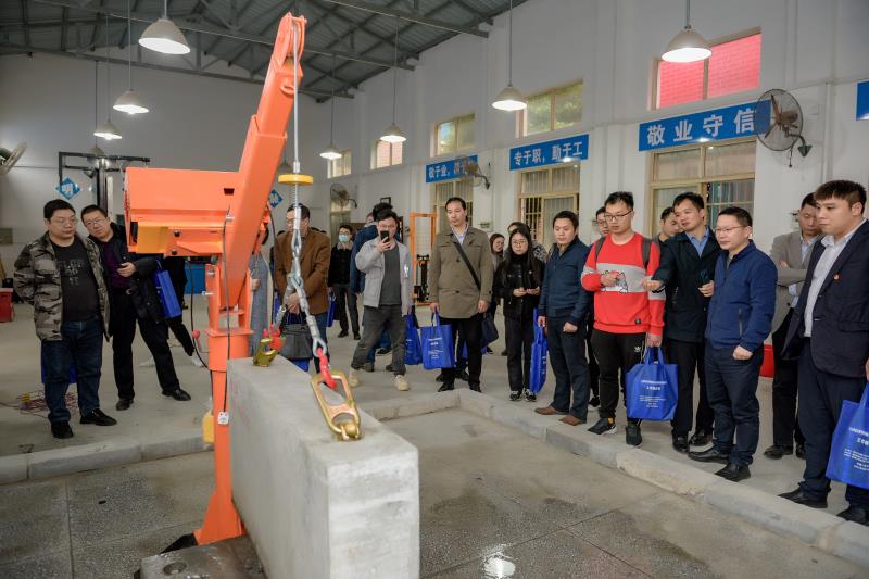 亚洲国产综合精品中文一区二区