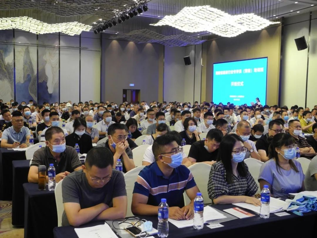 亚洲国产综合精品中文一区二区